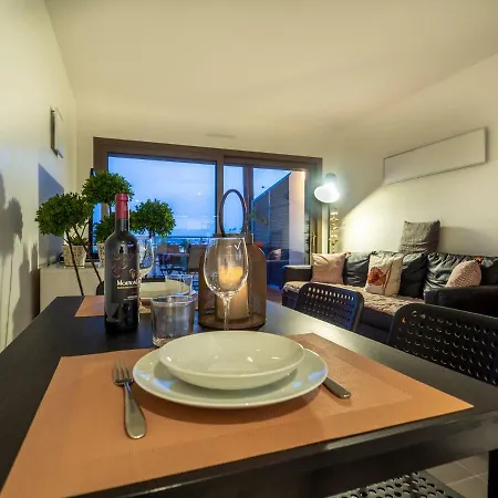 Art De Vivre Apartment
